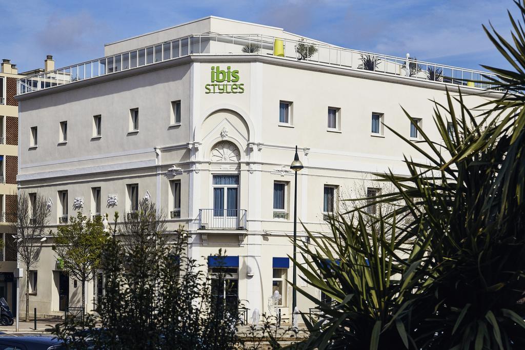 Ibis Styles Hyeres Rooftop & Spa מראה חיצוני תמונה